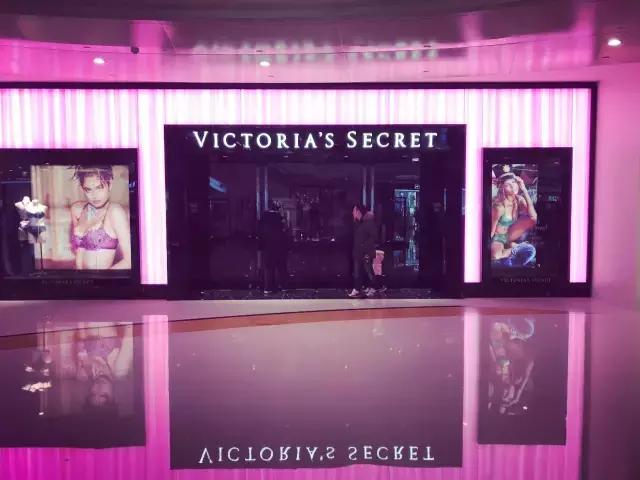 成都维密店铺在太古里,天使降临四川