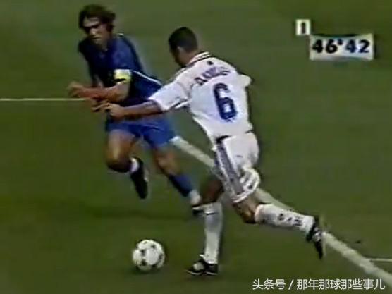 两届世界杯踢丢点球巴乔扼腕痛惜,98年世界杯法国vs意大利点球大战