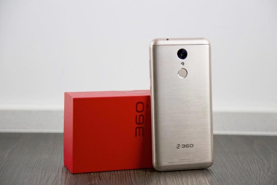 4000mAh+6GB运存!仅售1399的360手机N5评测