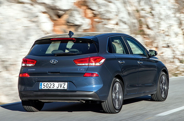 现代i30试驾视频图片,现代i30新车图解