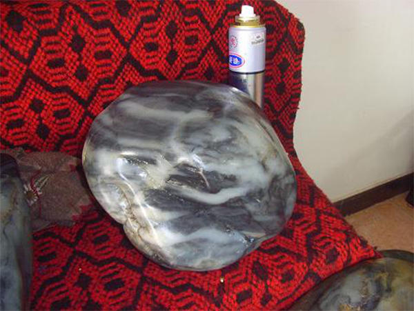 和田墨玉桃花石值钱吗,桃花石和田玉