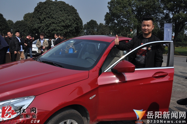 “北京·EC180”亮“湘”湖南祺峰16家车商加盟助威