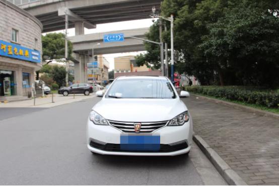 荣威3601.5自动升挡慢,荣威360手动1.5使用说明书