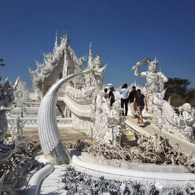 能在异国被警察抓也没谁了吧？这是我的清迈，和你去的不一样！