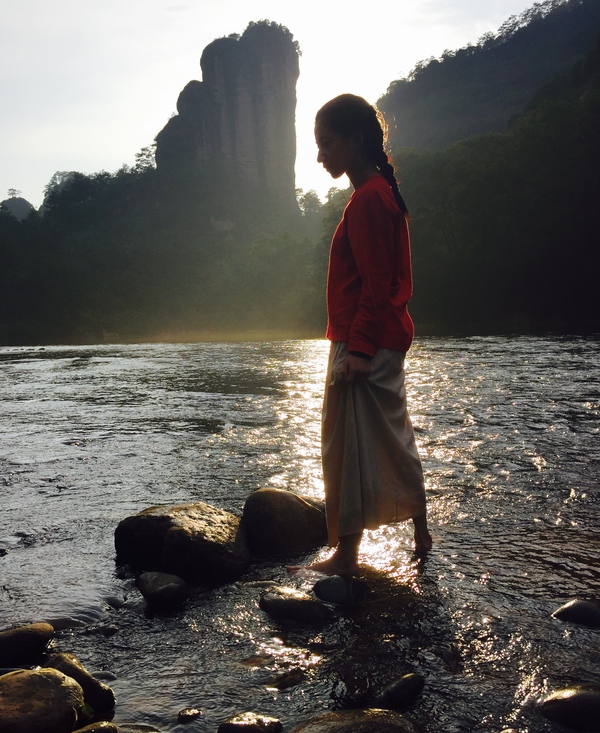 去旅行拍出大片的感觉,去旅游拍照姿势不露脸