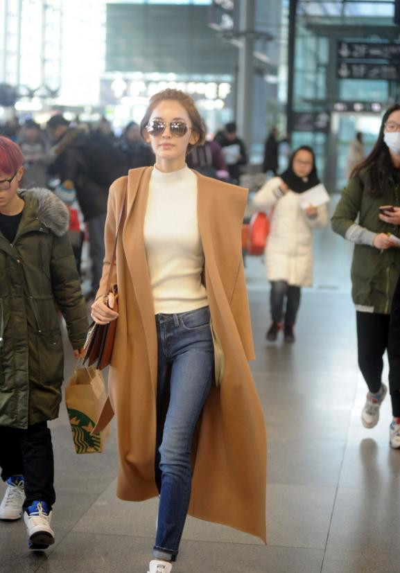 赵丽颖古力娜扎同款礼服,赵丽颖杨颖古力娜扎哪个漂亮