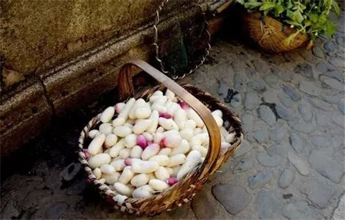 黄山宏村有啥特色小吃,黄山市黟县有什么好吃的