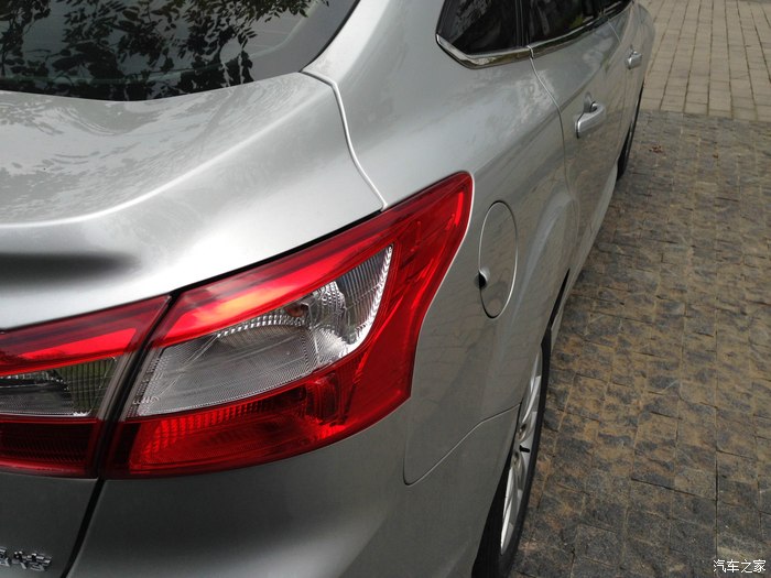 10年的福克斯1.8自动有什么缺点,13经典两厢福克斯的缺点和毛病