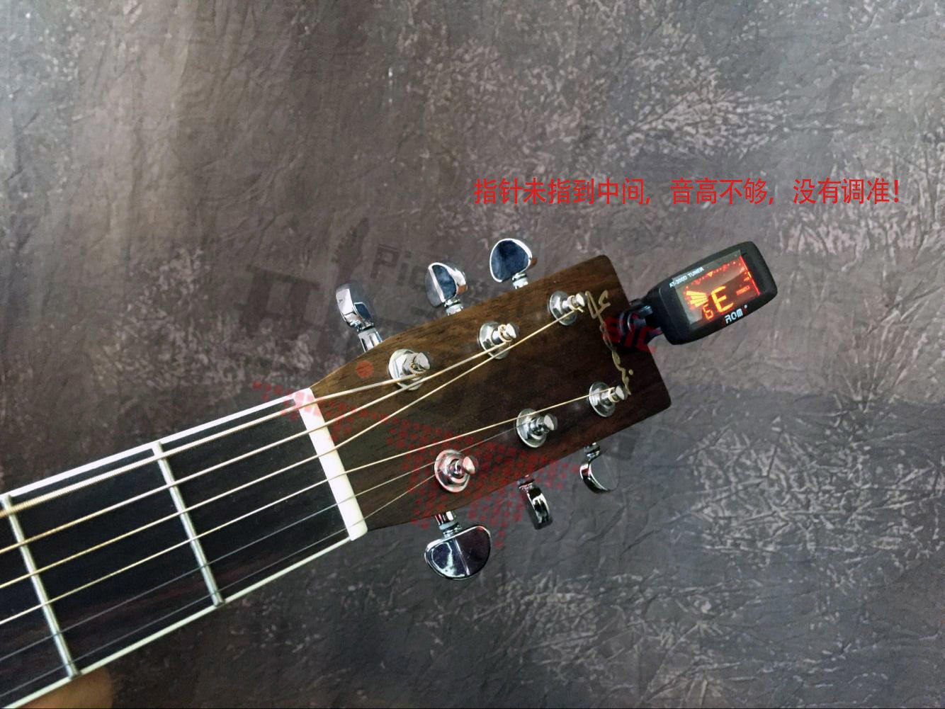 新手如何给吉他调音,新手吉他怎么调音视频教程