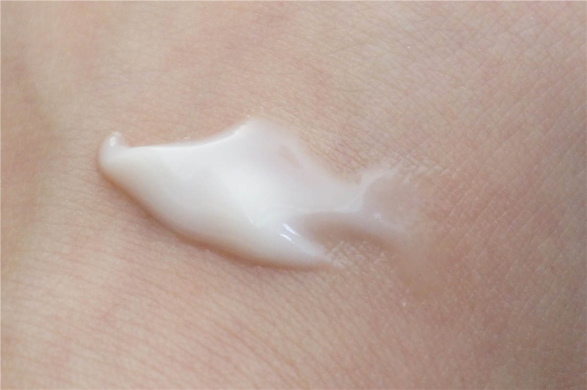 倩碧vc精华测评,倩碧智慧专研修护精华测评