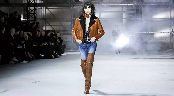 90年代风格t台,t台时尚款式