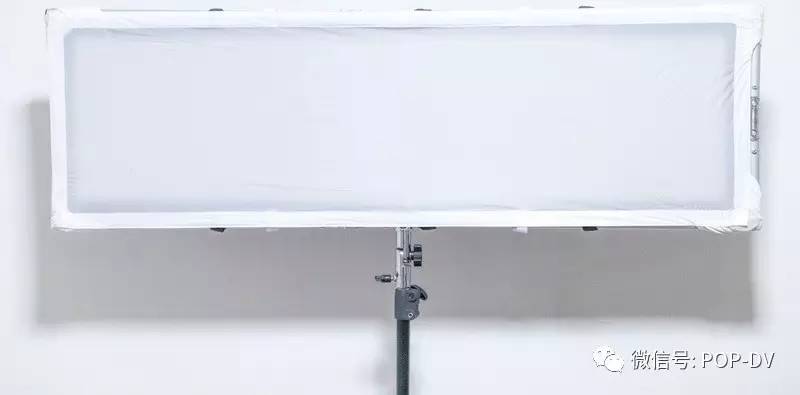 “柔曲之美”——南冠CN-ST288CX2影视曲屏LED灯光之情景喜剧拍摄应用