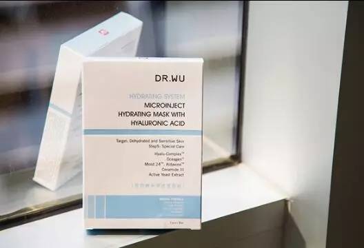 明星怀孕都用什么彩妆,明星孕妇推荐的彩妆品牌