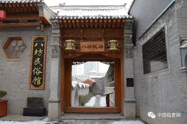 夜游八坊十三巷,雨中的八坊十三巷