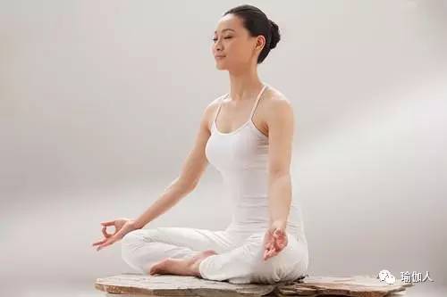 瑜伽双盘跟练,瑜伽双盘属于高级动作吗