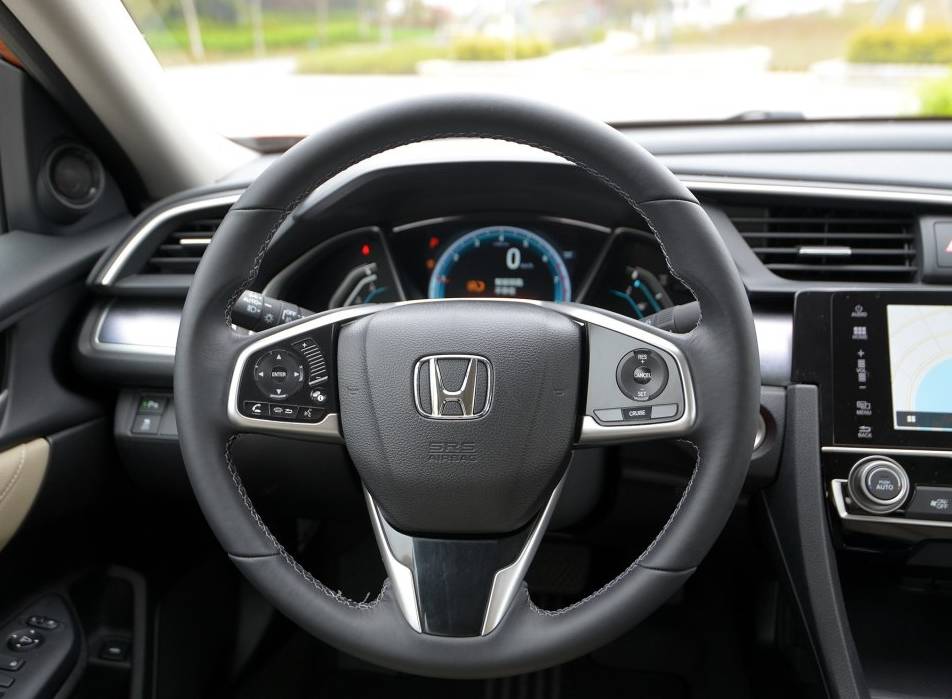 买思域手动挡后悔吗,为什么说买思域三年后会后悔