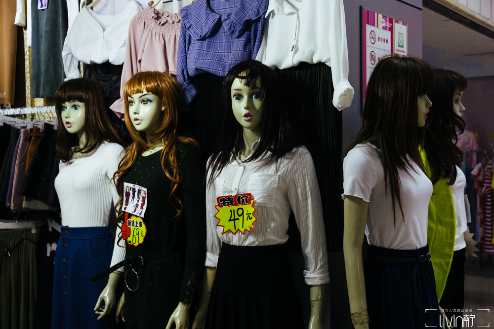 沉浸式逛南宁朝阳百货商店视频,南宁朝阳地下商业街人流