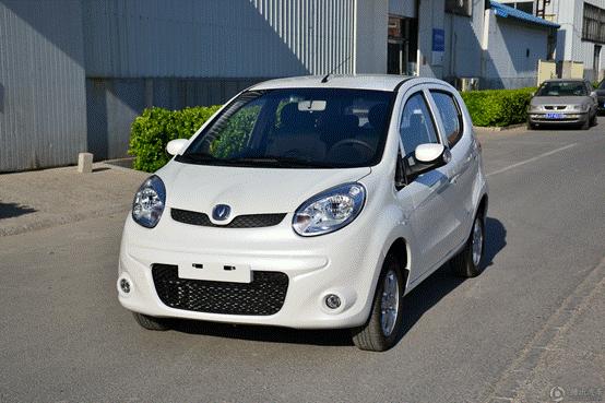 起步价3万的小车，内饰得烂成渣？可坐进去却不愿下车