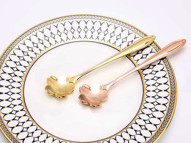 星巴克樱花系列杯子2022,樱花礼盒星巴克