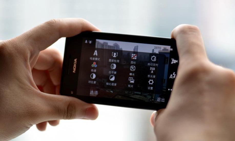 诺基亚5250画质怎么样,诺基亚最惨的机皇