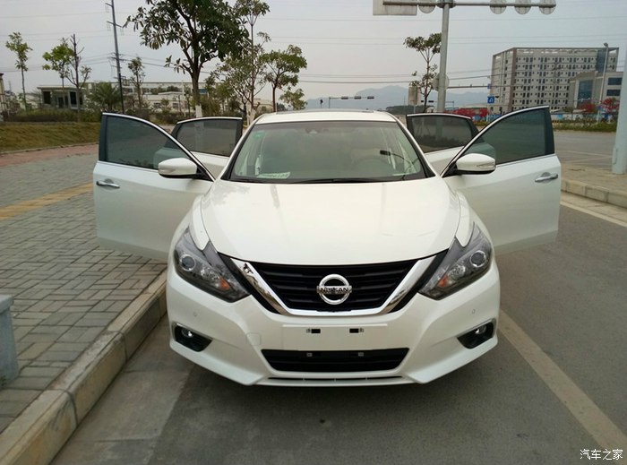 新天籁2.0时尚版,新天籁2.0悦享版