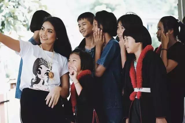 丑女逆袭白富美视频,丑女逆袭白富美之路