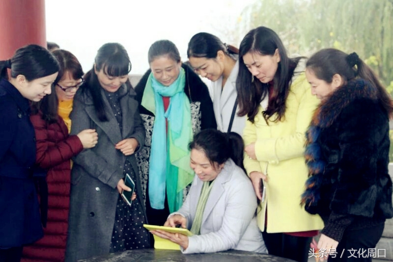 足球进中小学,足球教练员进校园