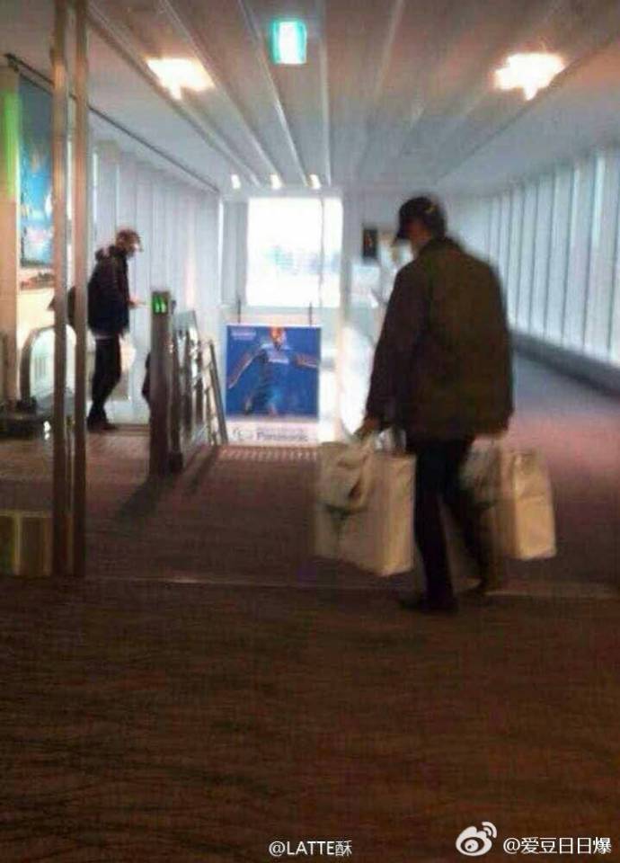 吴世勋机场代购,吴世勋被耽误的十年