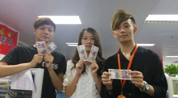 第1次打电话给陌生客户如何沟通,面对客户犹豫怎么打电话逼单