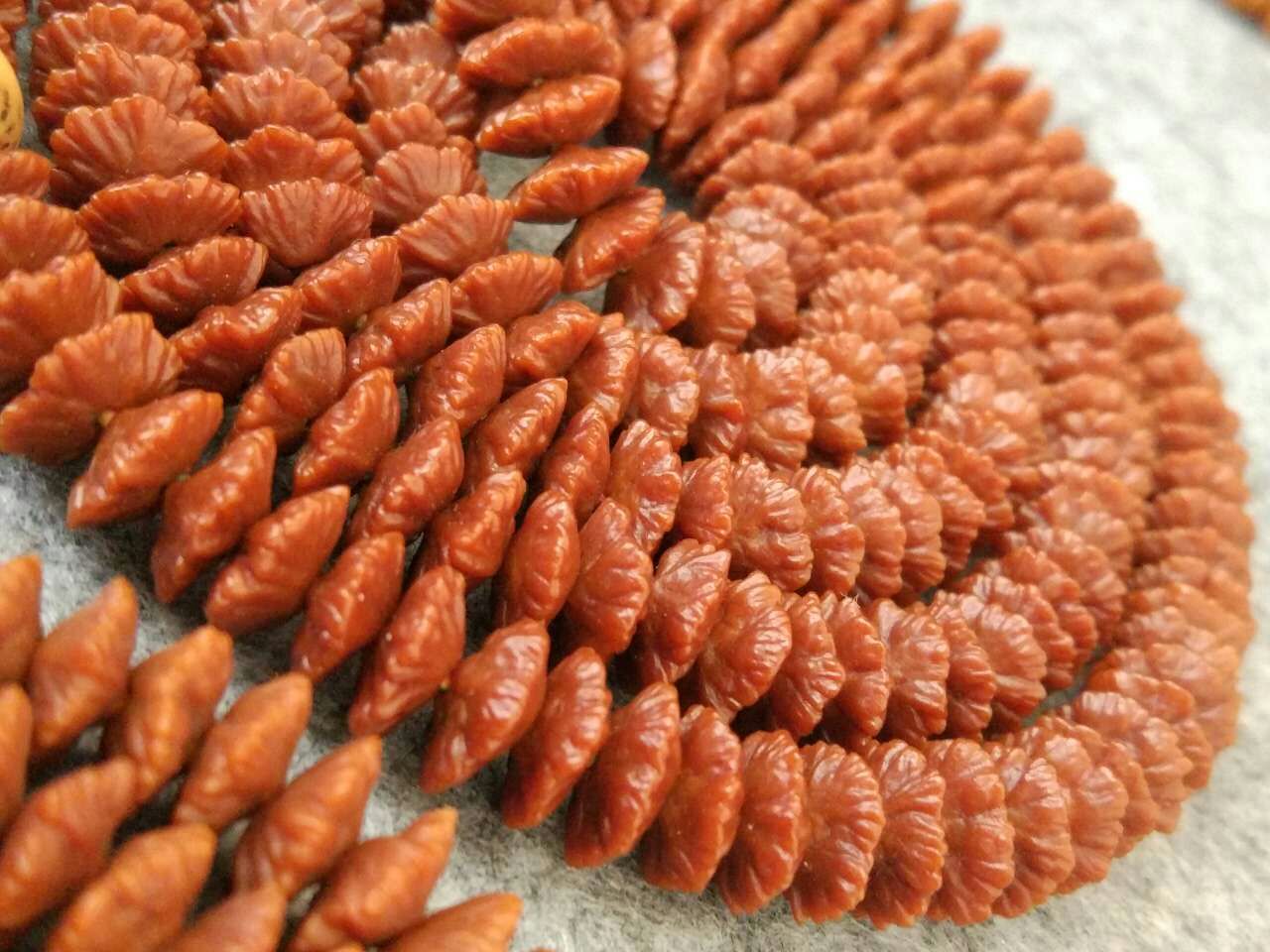 文玩菩提子的品种与分类,文玩菩提子怎么盘红得快