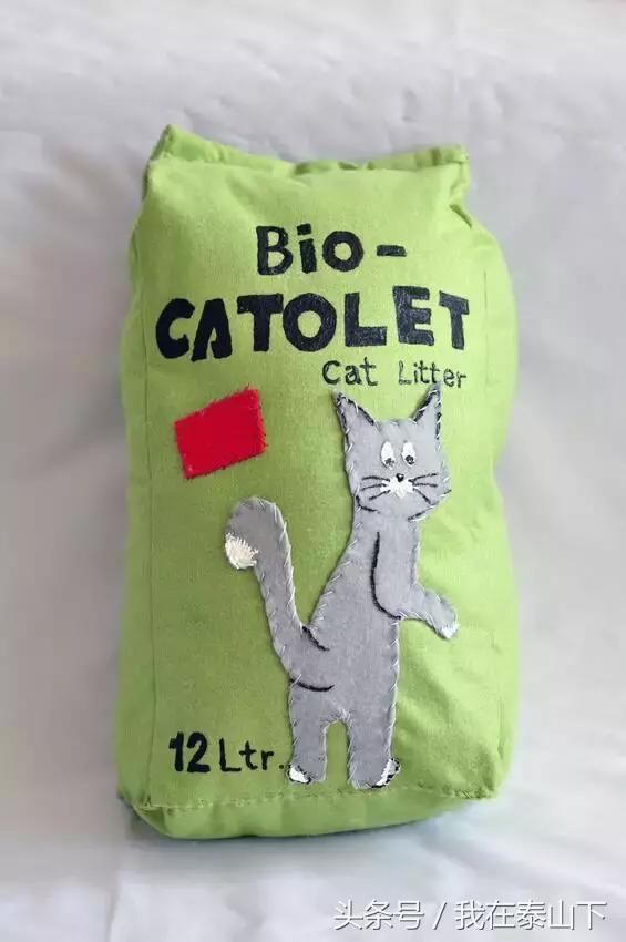 英国姑娘专门卖“假货”(针织品)的便利店