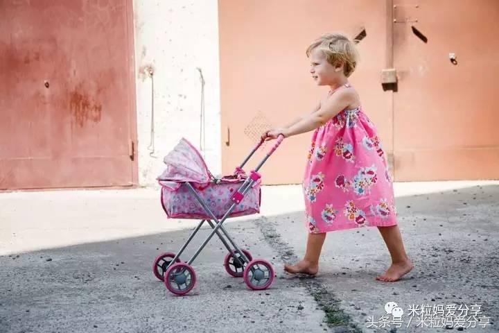 宝宝光脚走路出问题,宝宝爬行的五大误会