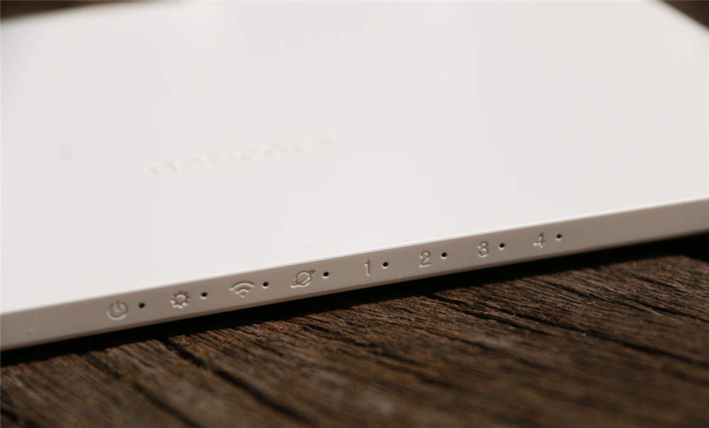 磊科智能路由器N1：全能插件穿墙小能手