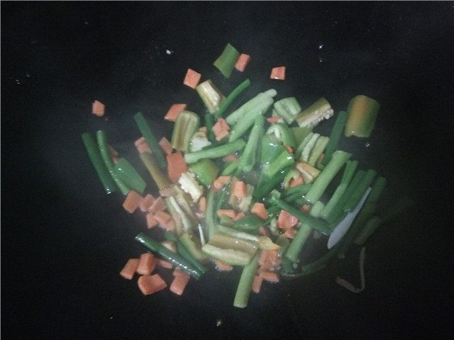 农村大铁锅红烧鱼,农家土灶柴火鱼的做法