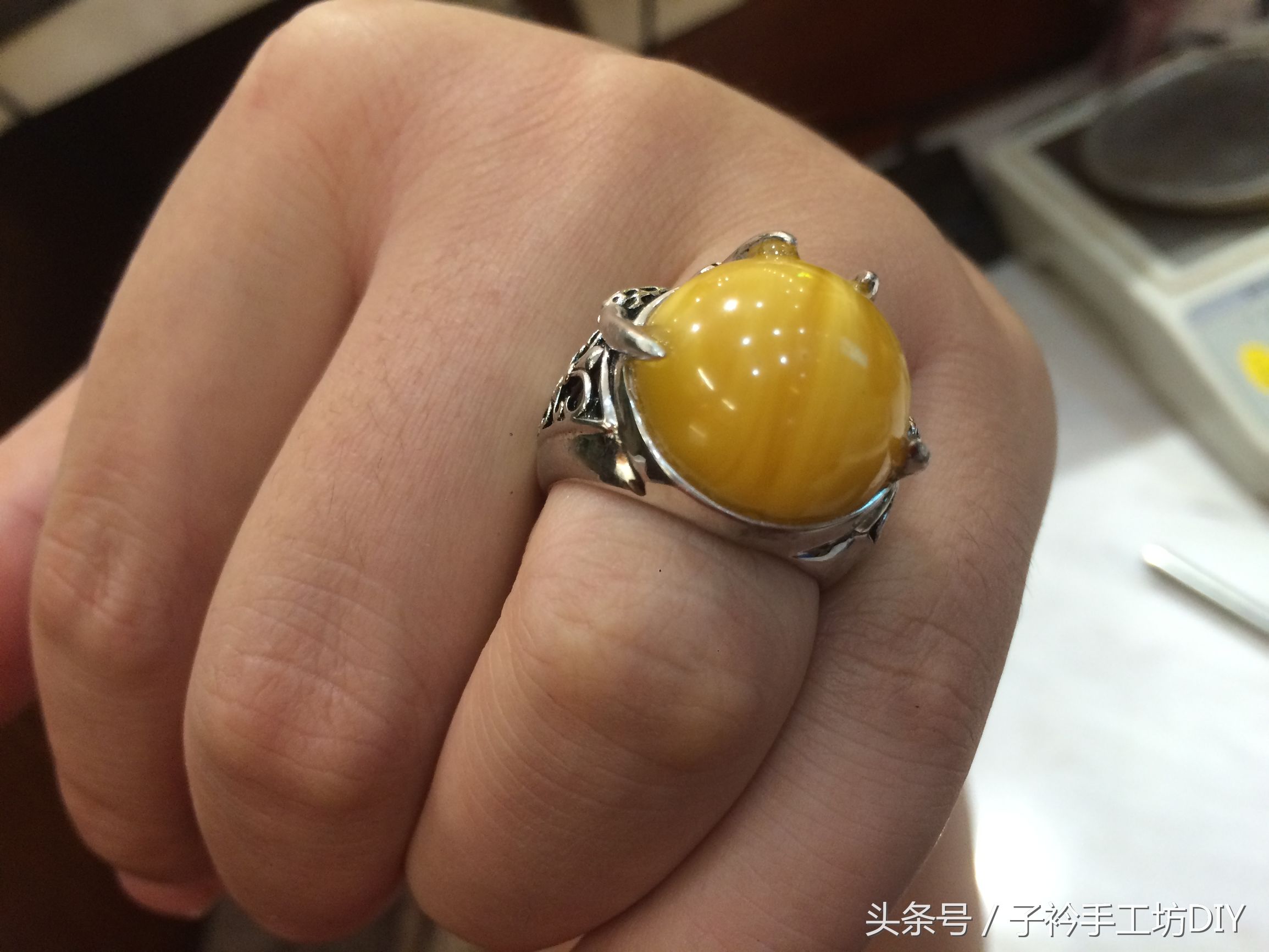 蜜蜡磨珠子教程,蜜蜡珠子怎么切割