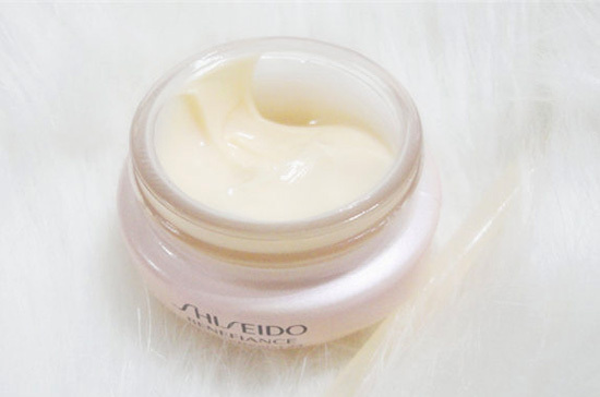 什么牌子的眼霜去黑眼圈最好,哪个品牌的眼霜祛黑眼圈效果最好