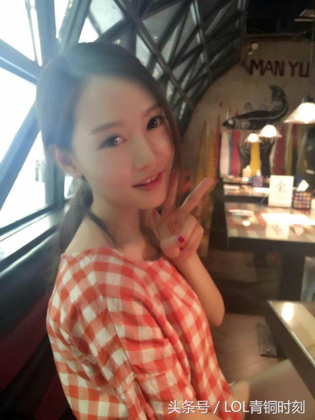 看直播不花钱你看什么直播?月薪三千每个月刷礼物2900!