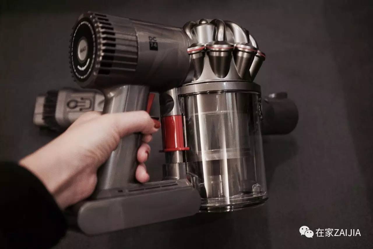 遮、盖、买，小夫妻这样对付老土精装房，悔不当初没买毛坯房