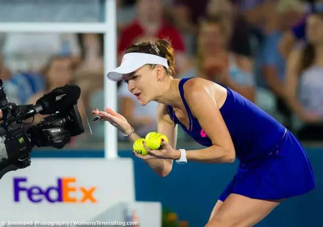 拉德万斯卡止步次轮,拉德万斯卡夺冠之路