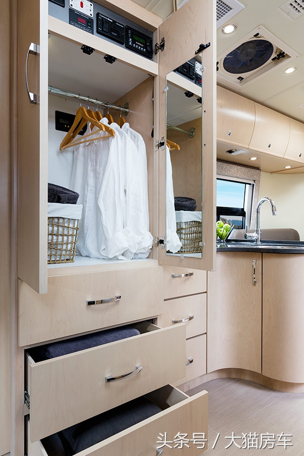 雪佛兰进口b型房车,雪佛兰c型房车新型