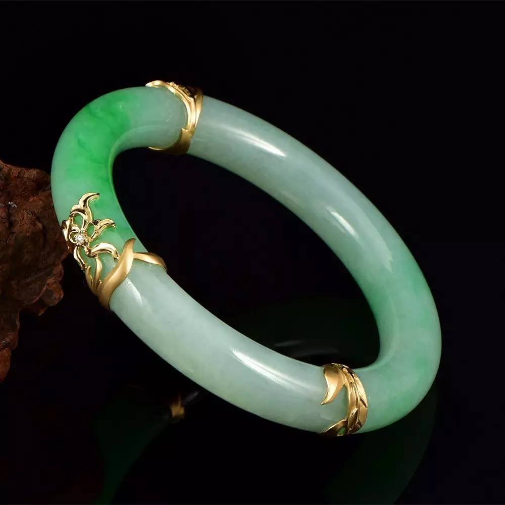 摔坏的手镯怎么修复,手镯摔坏了是不是不想补好