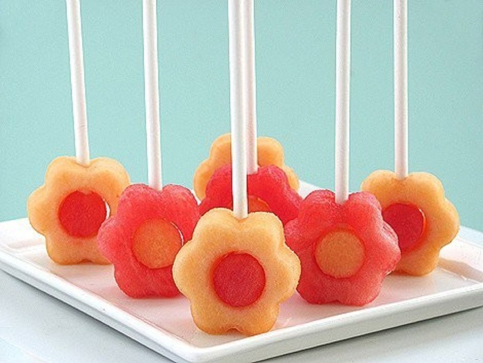 宝宝吃了白糖水怎么办,宝宝糖吃多了有什么危害