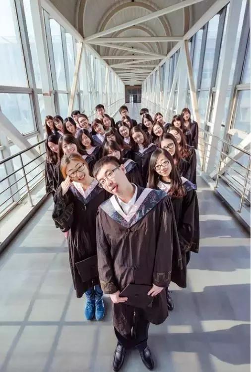 大连外国语大学现在让进吗,大连外国语大学怎么样了