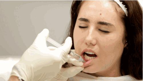 李小璐吐槽大会说贾乃亮,李小璐丰唇