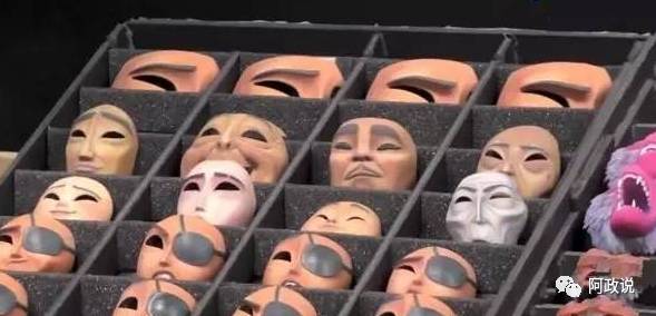 说起动漫中的大叔萝莉组合，我觉得这一对最让人泪奔