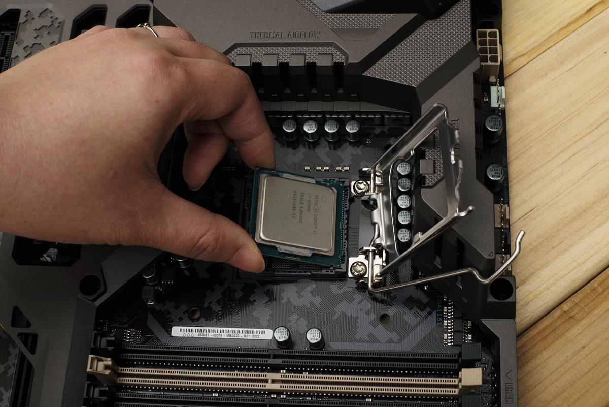 华硕电脑玩生化危机,华硕无畏15i生化危机