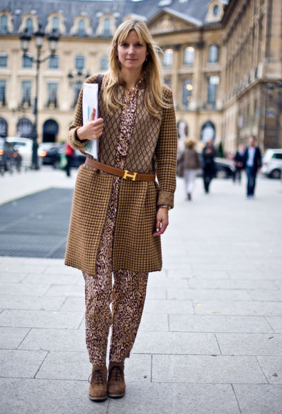 先别骂土豪太俗,带logo的腰带穿得好就能帮你省钱