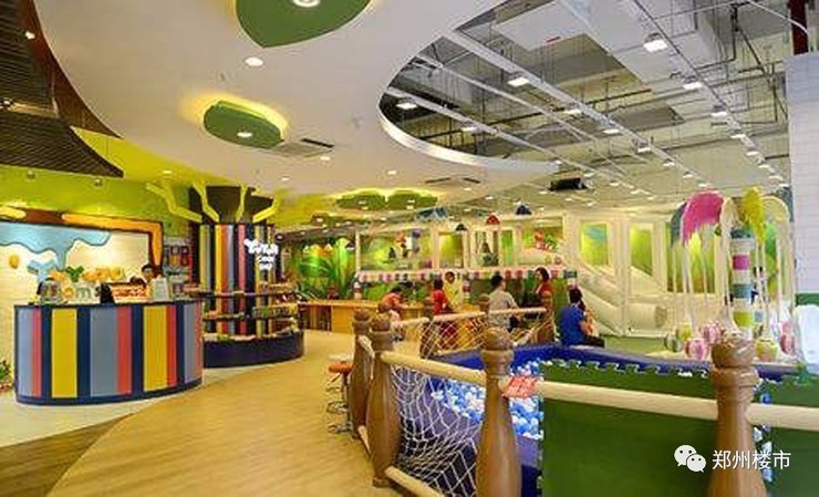 开在富豪门口的“快时尚商业”，它离“火”还有多远？