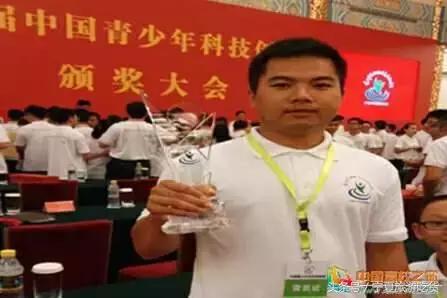 新华学院，不散的青春