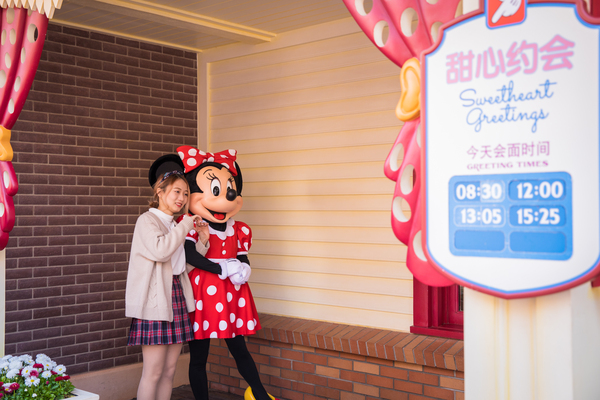 上海迪士尼乐园吃什么比较划算,上海迪士尼酒店住宿攻略